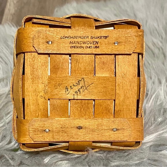 Longaberger Inaugural Basket - Picture 4 of 7